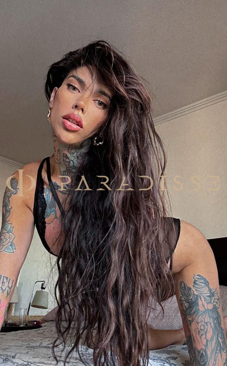 Escorts VIP Paradisse - Baby Isi